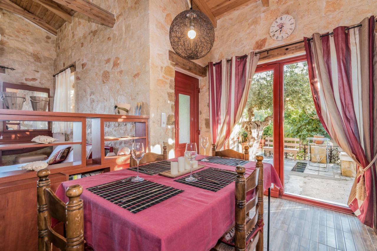 Casa Petra - Stone Cottage Farmhouses Argassi Exterior photo