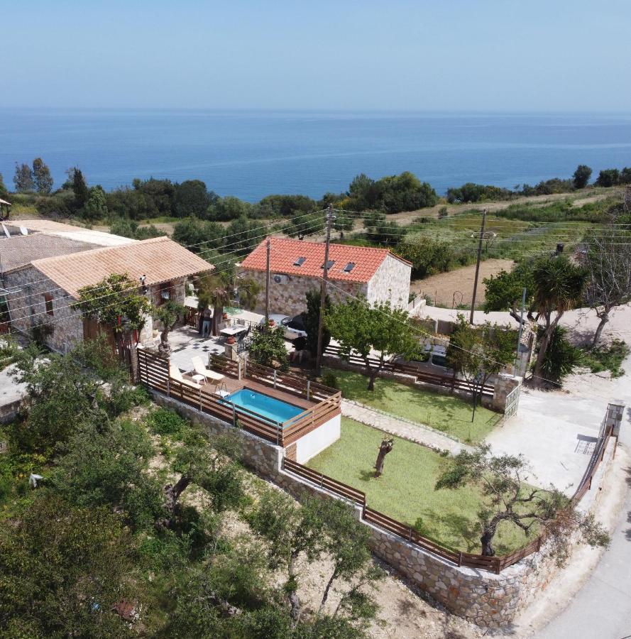 Casa Petra - Stone Cottage Farmhouses Argassi Exterior photo