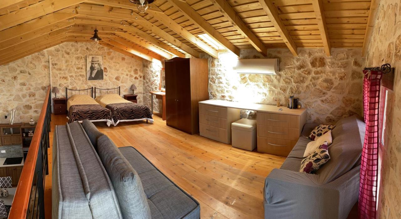 Casa Petra - Stone Cottage Farmhouses Argassi Exterior photo
