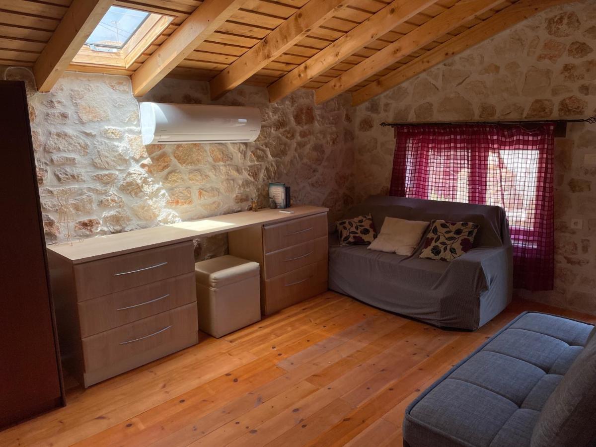 Casa Petra - Stone Cottage Farmhouses Argassi Exterior photo